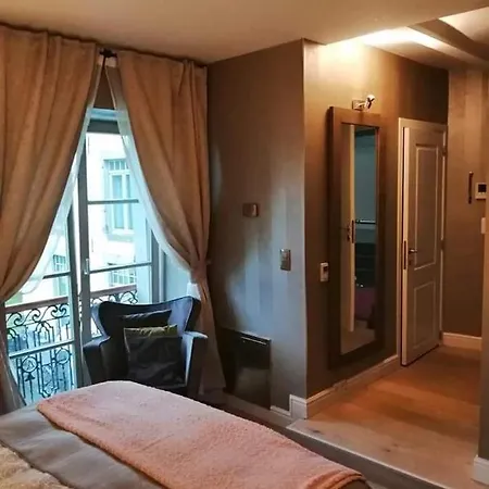 La Du Chateau De Bernalmont Apartment
