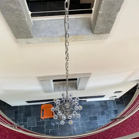 דירה La Du Chateau De Bernalmont