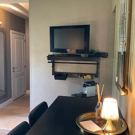 La Du Chateau De Bernalmont Apartment *